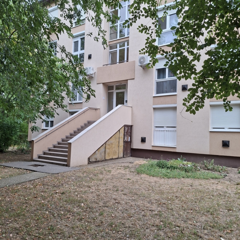 780